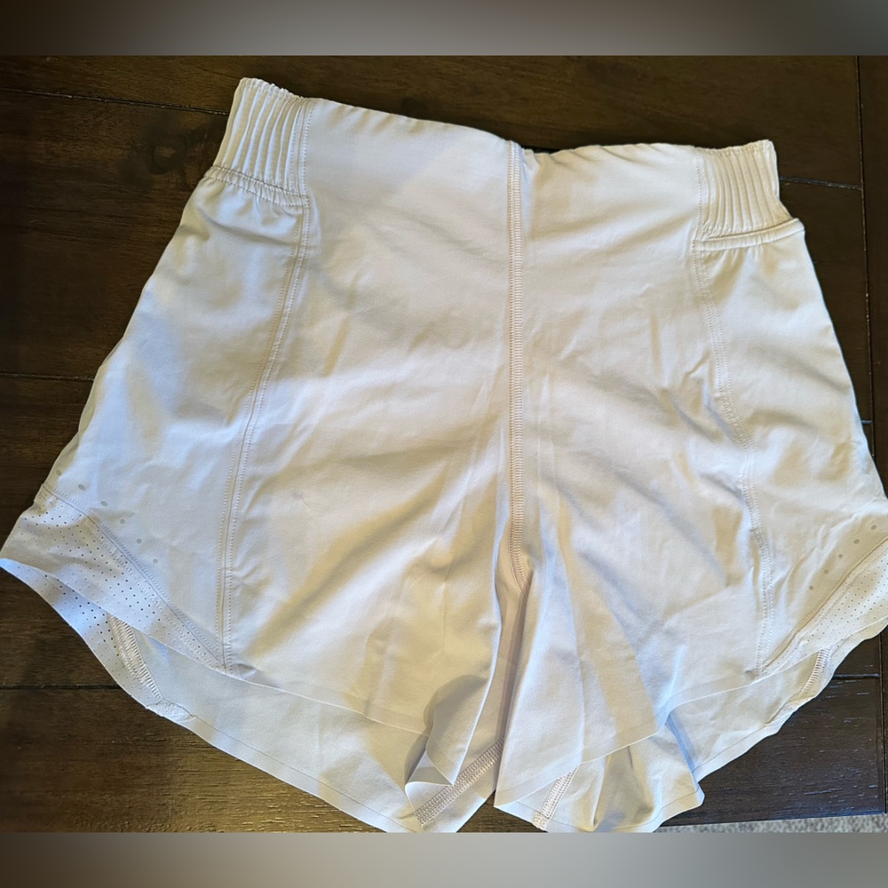 Lavender Lululemon HW shorts